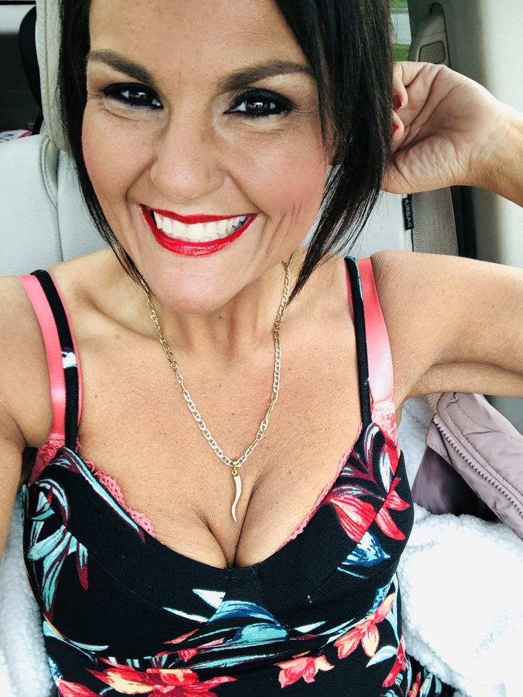 mommy1982 on onlyfans