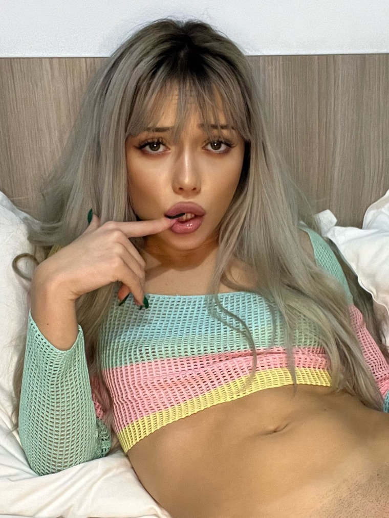leslieshay on onlyfans