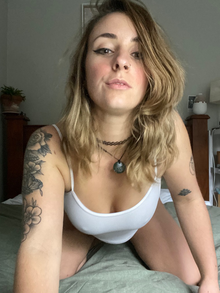 themaddiemay on onlyfans
