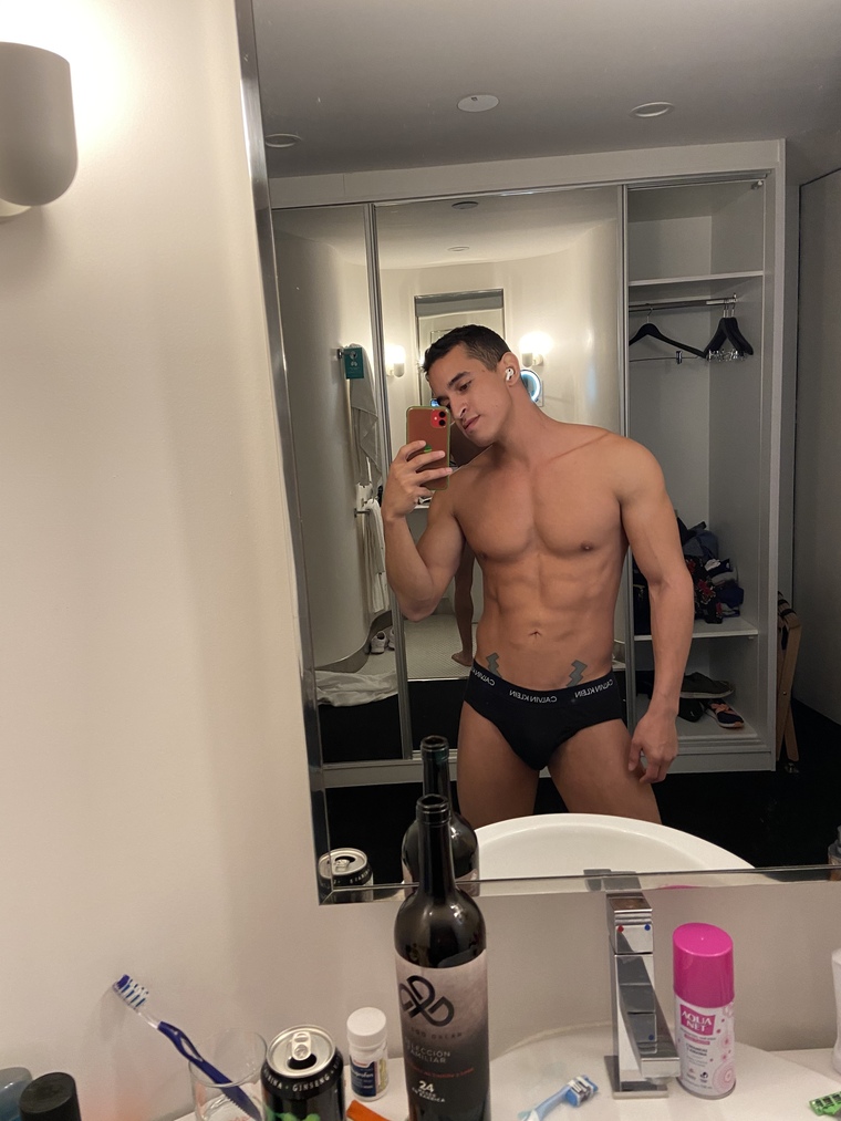 mikecastle2323 on onlyfans