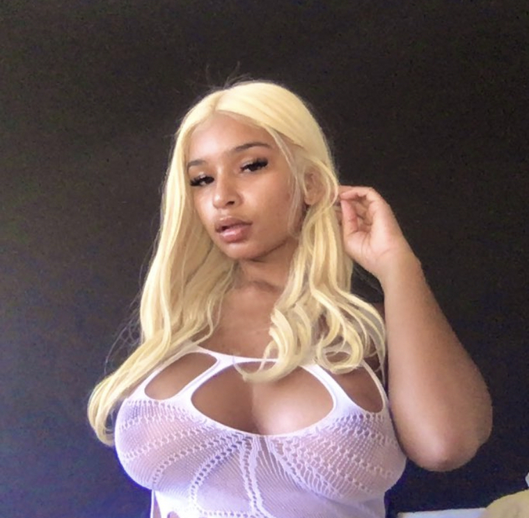 Thumbalinaxxx OnlyFans profil fotoğraflar ve bağlantılar  