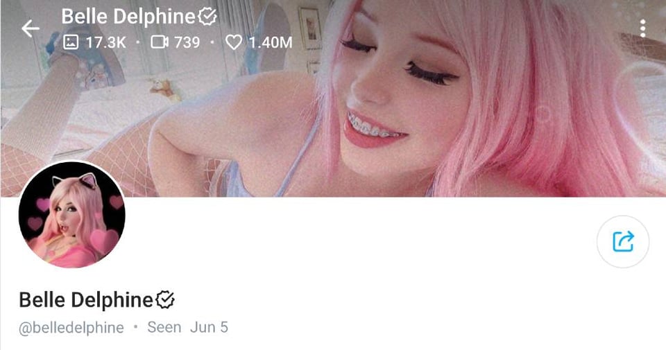 2. Belle Delphine – Racy Cosplayer Who Tweets Flirty Snaps Daily